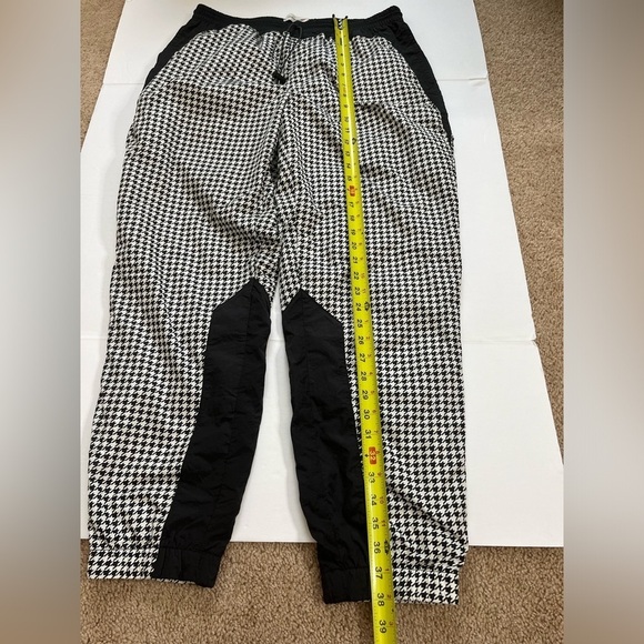 Urban Outfitters Parachute Track Pants Black and White Print Size Large - Picture 9 of 9